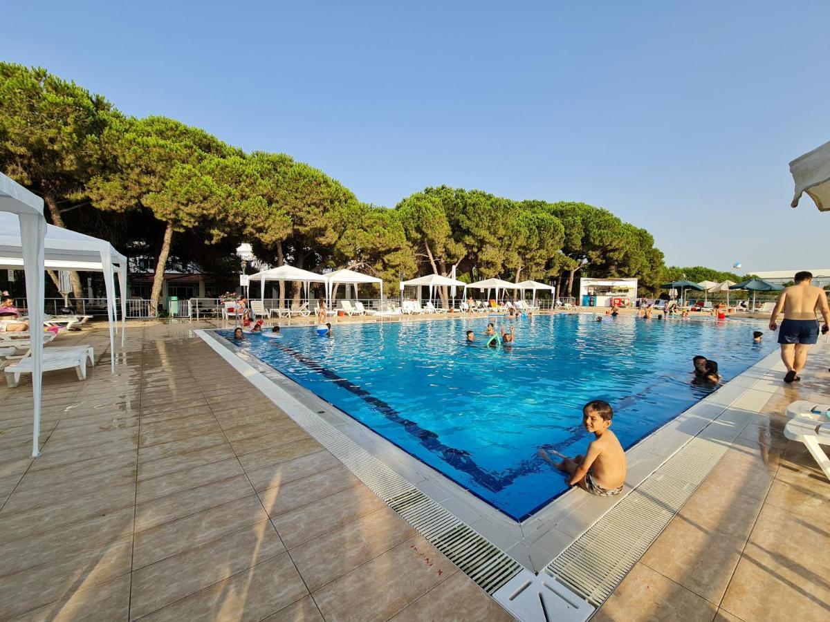 Sporkoey Hotel & Beach Club Darıca Exteriör bild