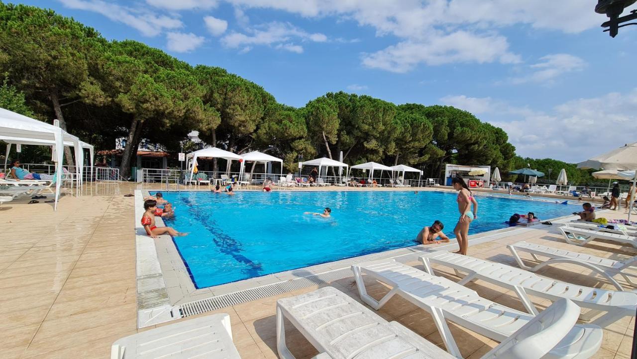 Sporkoey Hotel & Beach Club Darıca Exteriör bild